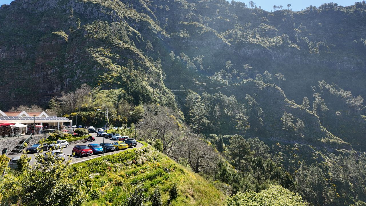 Parking przy Eira do Serrado