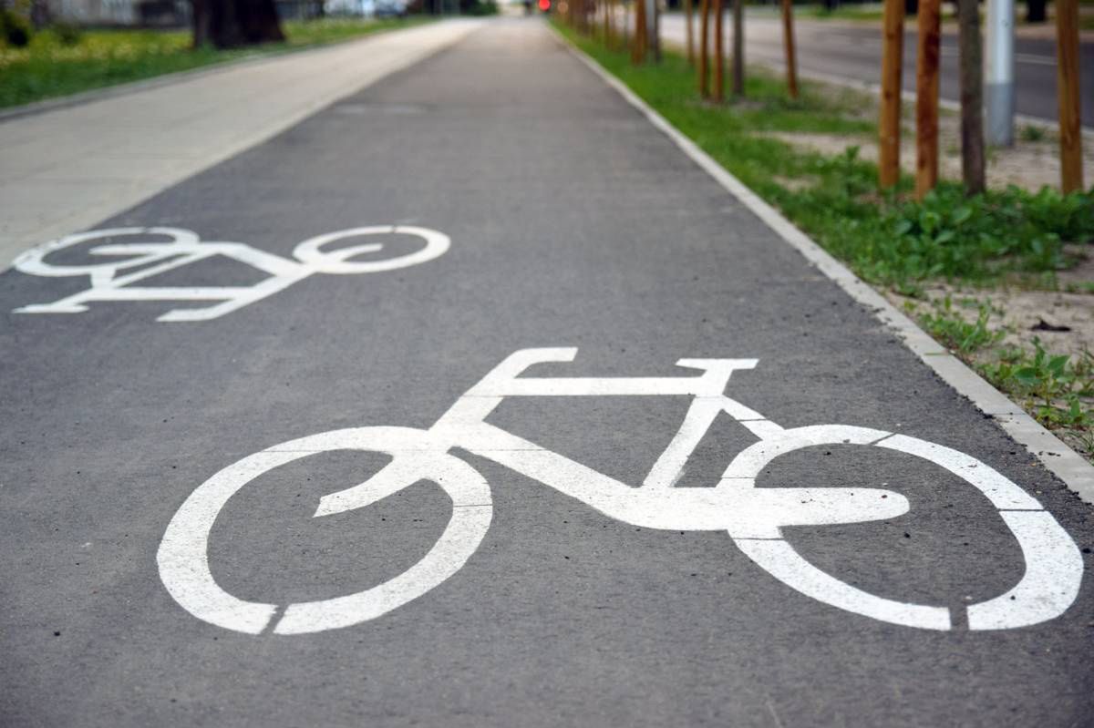 Wielkopolskie: Trwa budowa drogi rowerowej Lasocice - Święciechowa. Kiedy będzie można z niej korzystać?