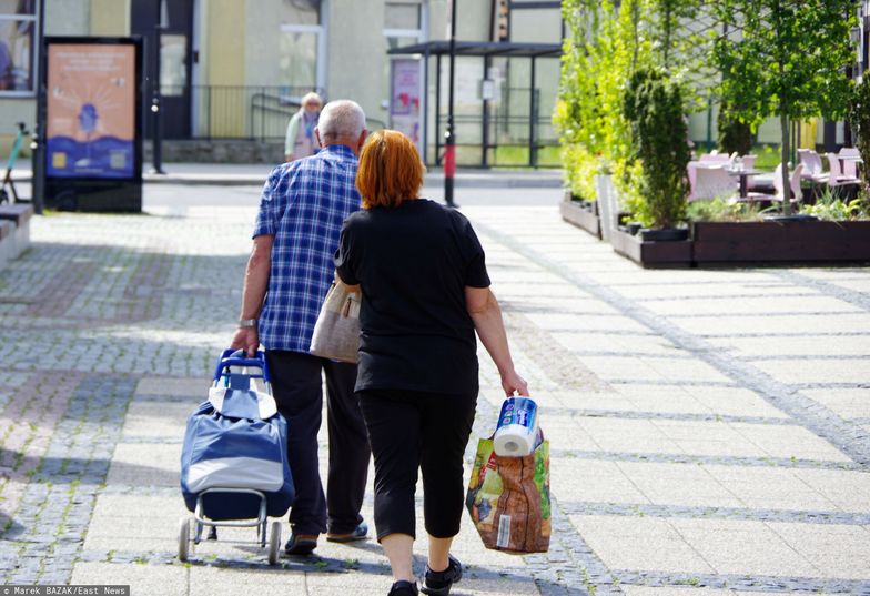 Waloryzacja w 2025 r. będzie niższa niż dotychczas. Ważna prognoza dla emerytów