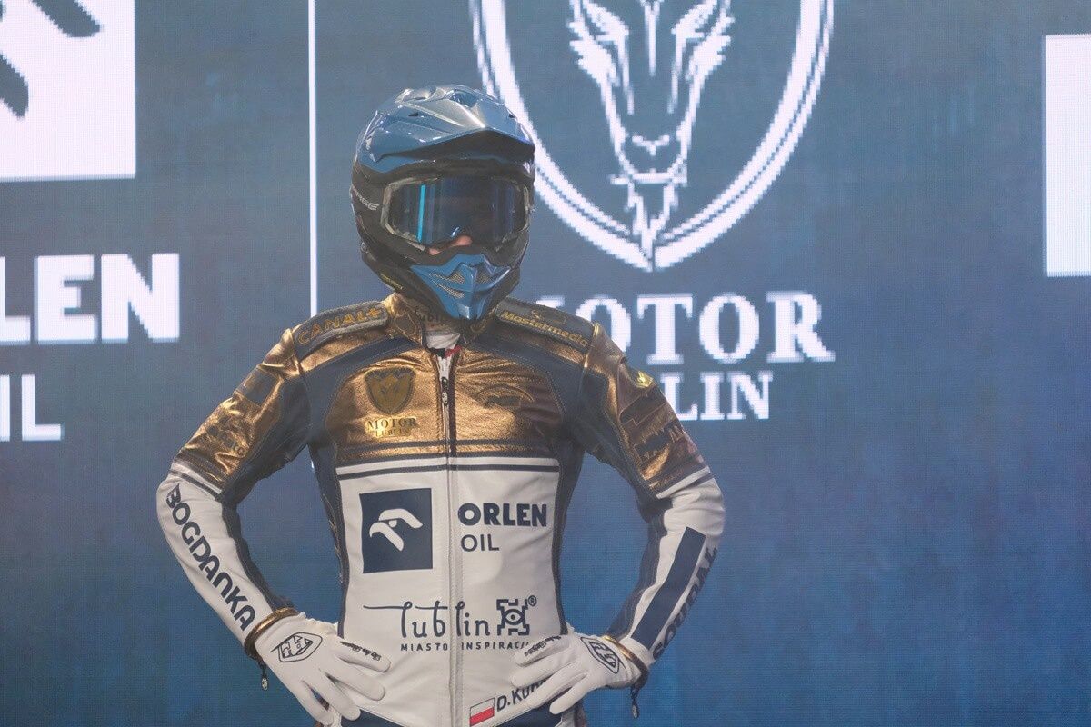 Nowe skórzane kombinezony zawodników Orlen Oil Motoru Lublin w sezonie 2025