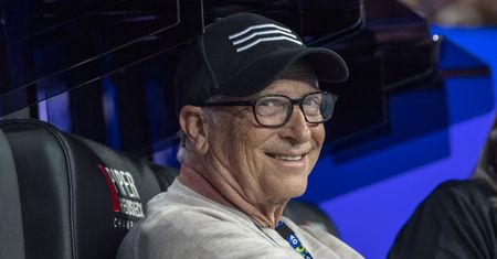 Bill Gates żałuje, że tak późno zrozumiał, że "życie to coś więcej, niż praca"