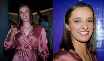 Uśmiechnięta Iga Świątek w łososiowej kreacji błyszczy na ceremonii poprzedzającej WTA Finals w Guadalajarze (ZDJĘCIA)