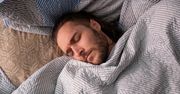 Ciągle chce ci się spać? Tak daje o sobie znać niedobór cennej witaminy