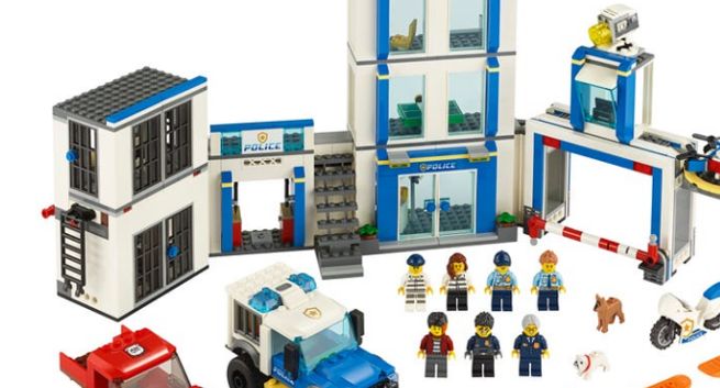 Lego wycofuje się z promocji zabawek z policjantami. Reakcja na śmierć George’a Floyda