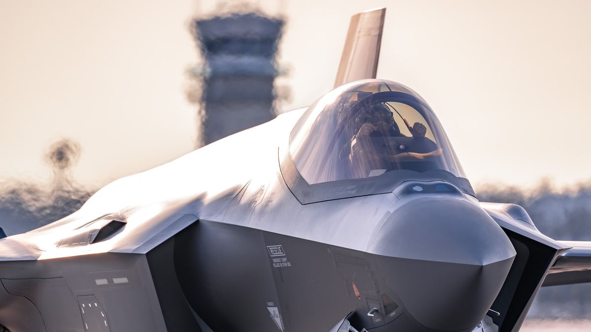 Polski pilot za sterami myśliwca F-35