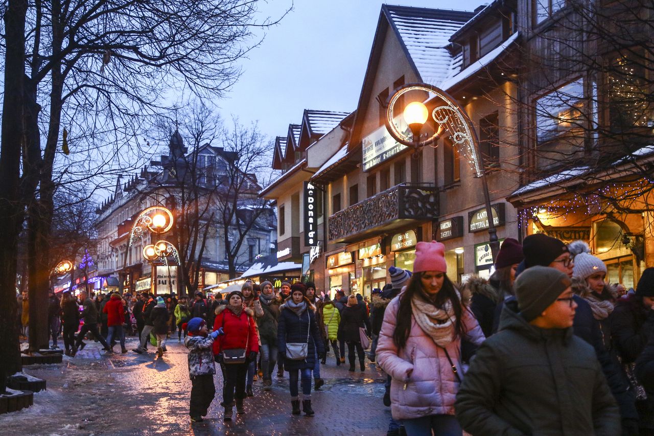 Pogoda w Zakopanem. Prognoza na niedzielę 7 grudnia. Chłód i możliwe lokalne mgły