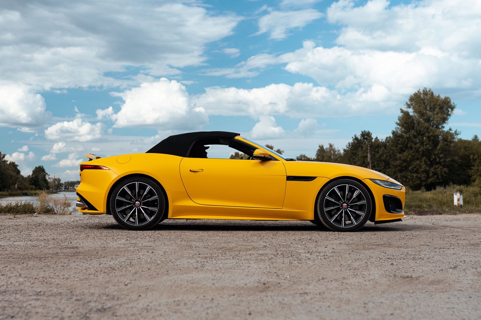 Jaguar F-Type R Convertible