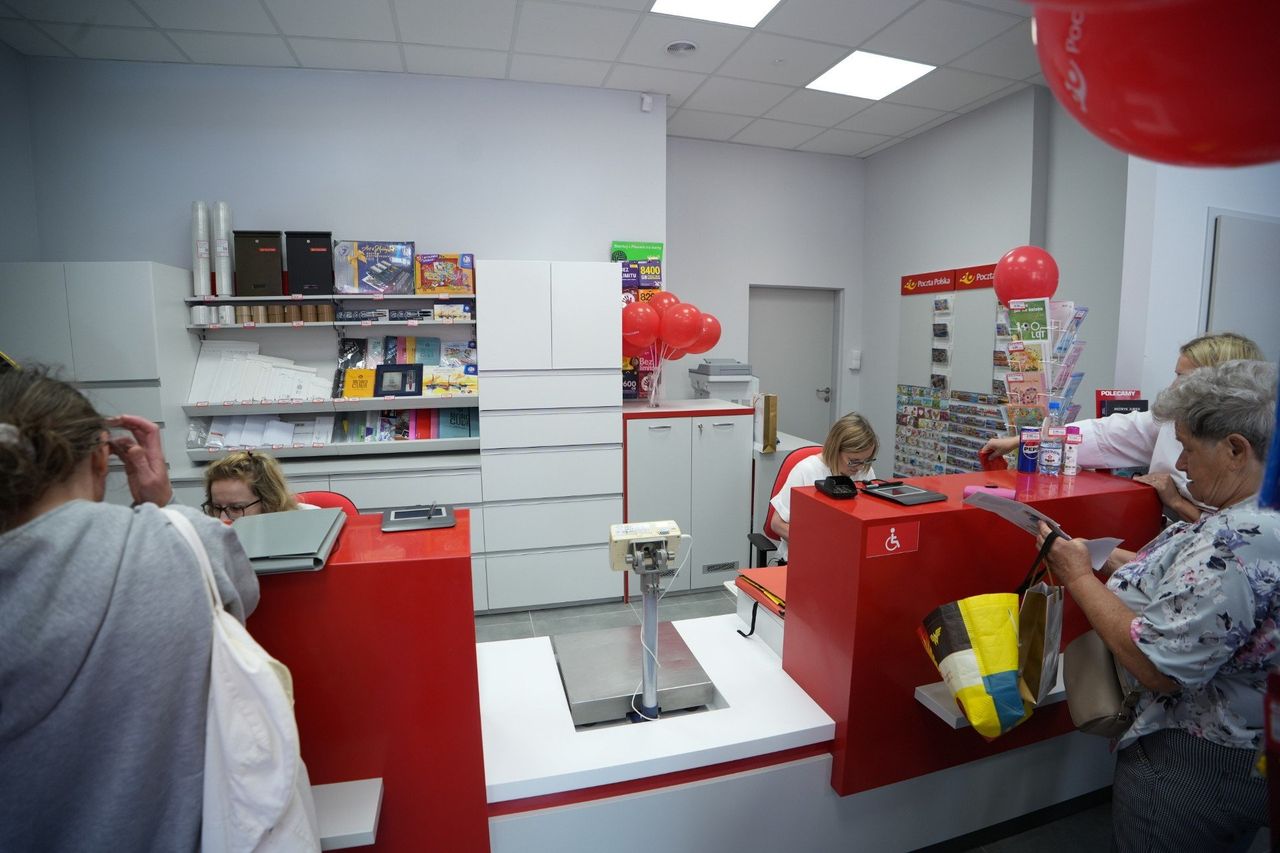 Polakom brakuje do pierwszego. Pożyczki ratują budżety domowe