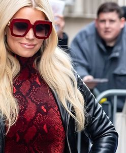 Jessica Simpson w spodniach sprzed 14 lat. Założyła je przy okazji 40. urodzin