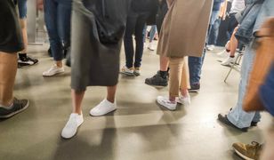 Polacy szturmują urzędy. 500 zł kary dziennie za spóźniony wniosek