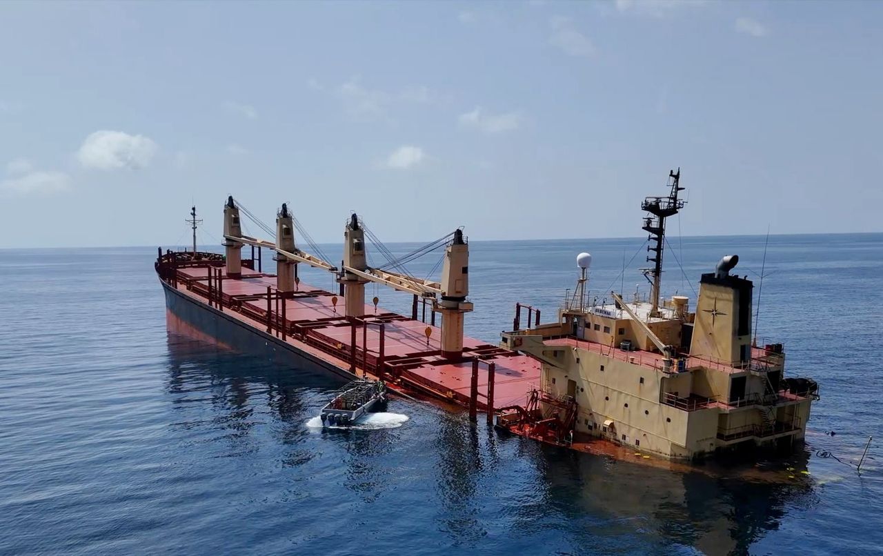 US offers to Yemeni rebels in bid to secure Red Sea shipping lanes