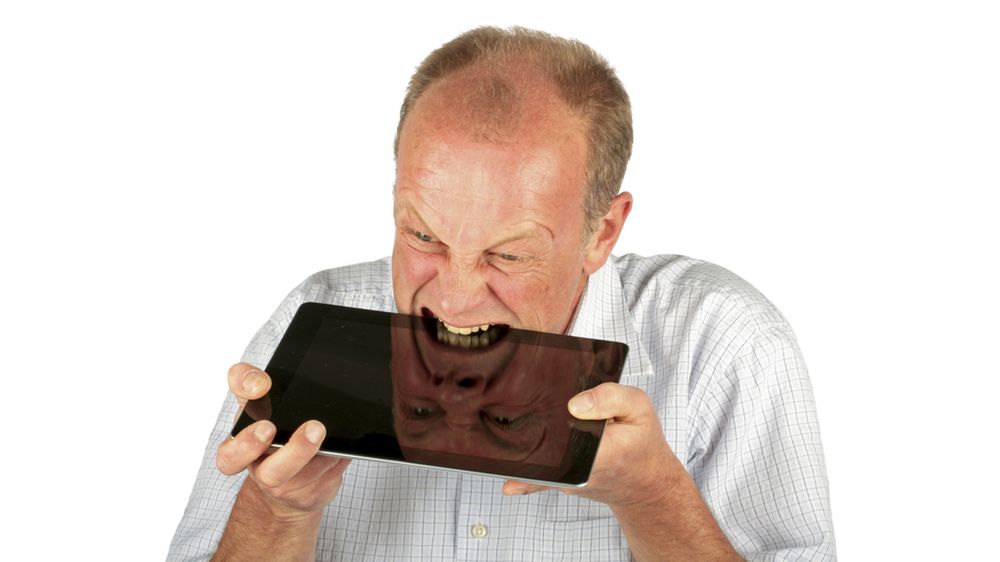 Mężczyzna w Rosji zmarł, bo próbował zjeść... tablet 1