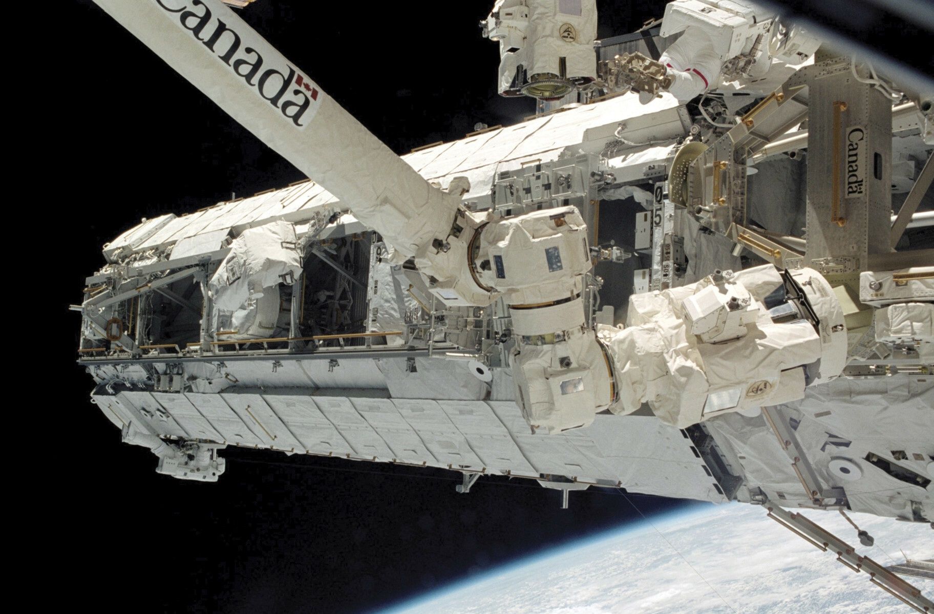 NASA: możliwa ewakuacja z ISS. Problemy w rosyjskim segmencie stacji