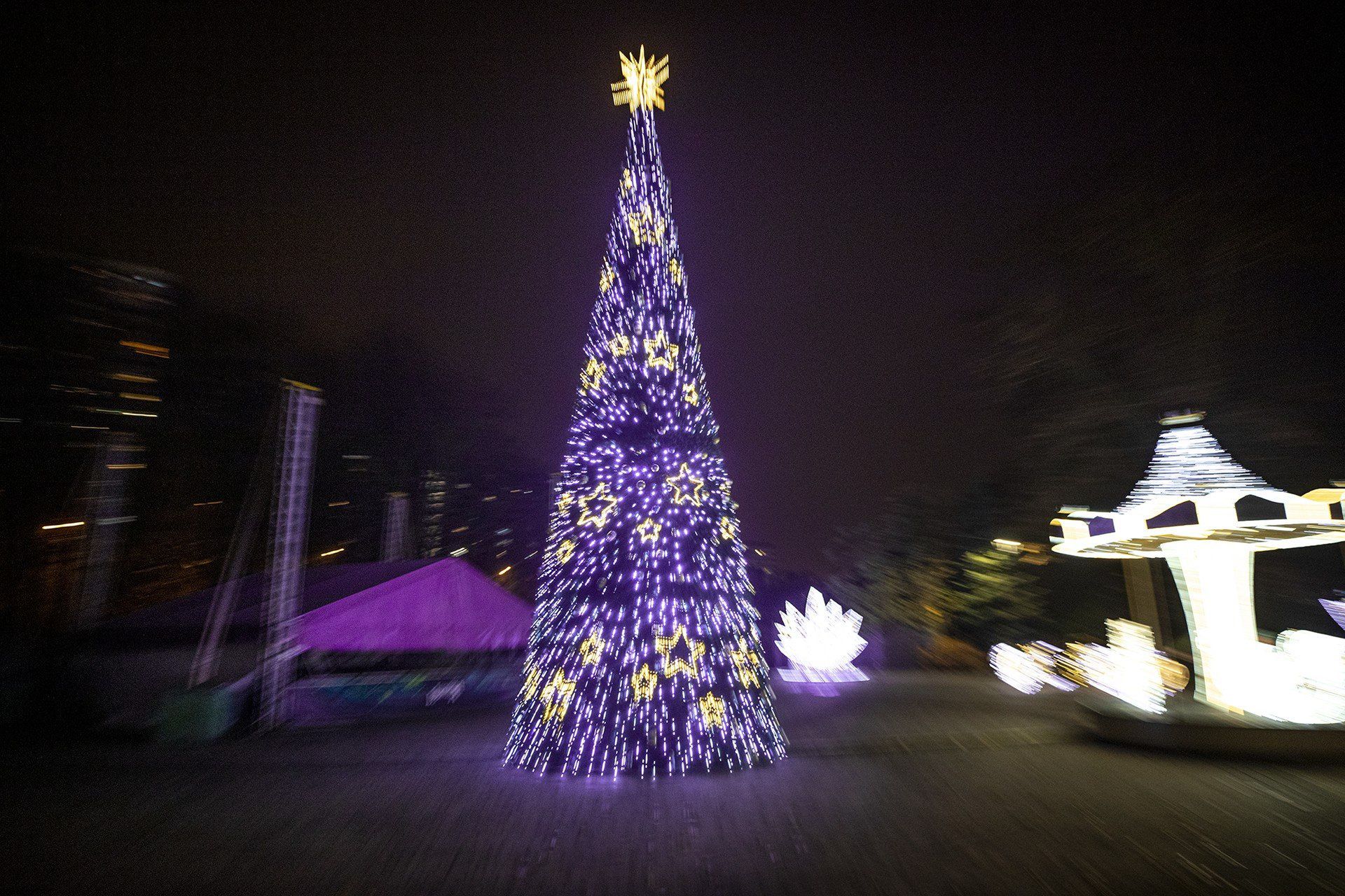 Tysiące świateł rozświetla Legendię