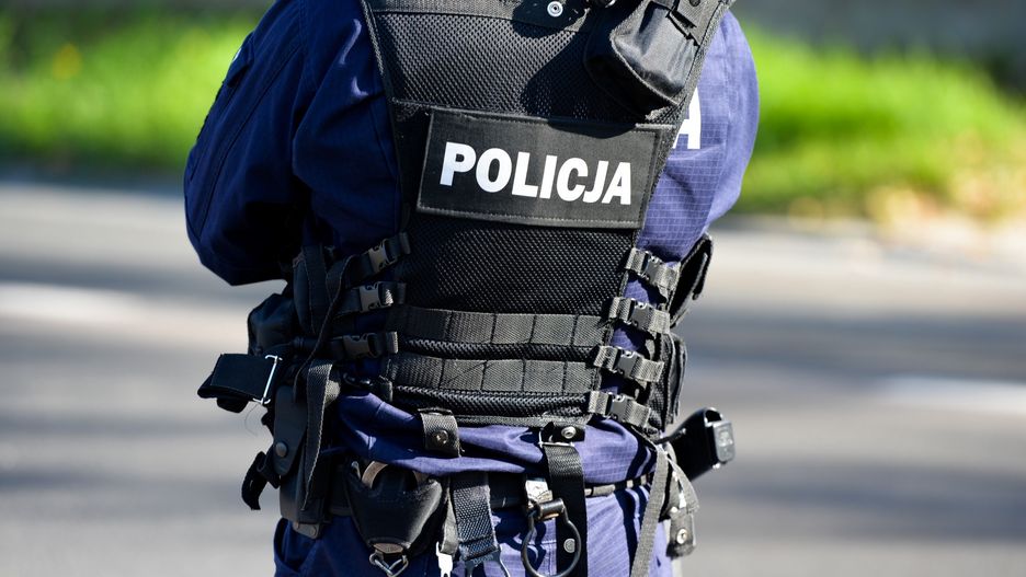 Warszawa. Wysoki rangą oficer policji sprawcą kolizji. Funkcjonariusz oddalił się z miejsca zdarzenia