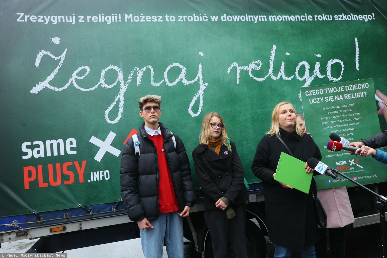 Grozi nam dechrystianizacja młodych. Duchowny bije na alarm