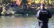 Tragedia na Dolnym Śląsku. Dzieci dostrzegły zwłoki starszego mężczyzny. Jego ciało dryfowało w rzece