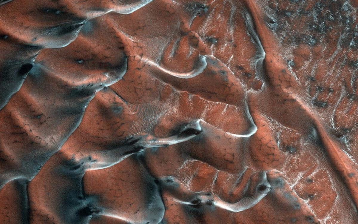 Mroźne wydmy nie z tego świata. NASA ujawnia niesamowite zdjęcie