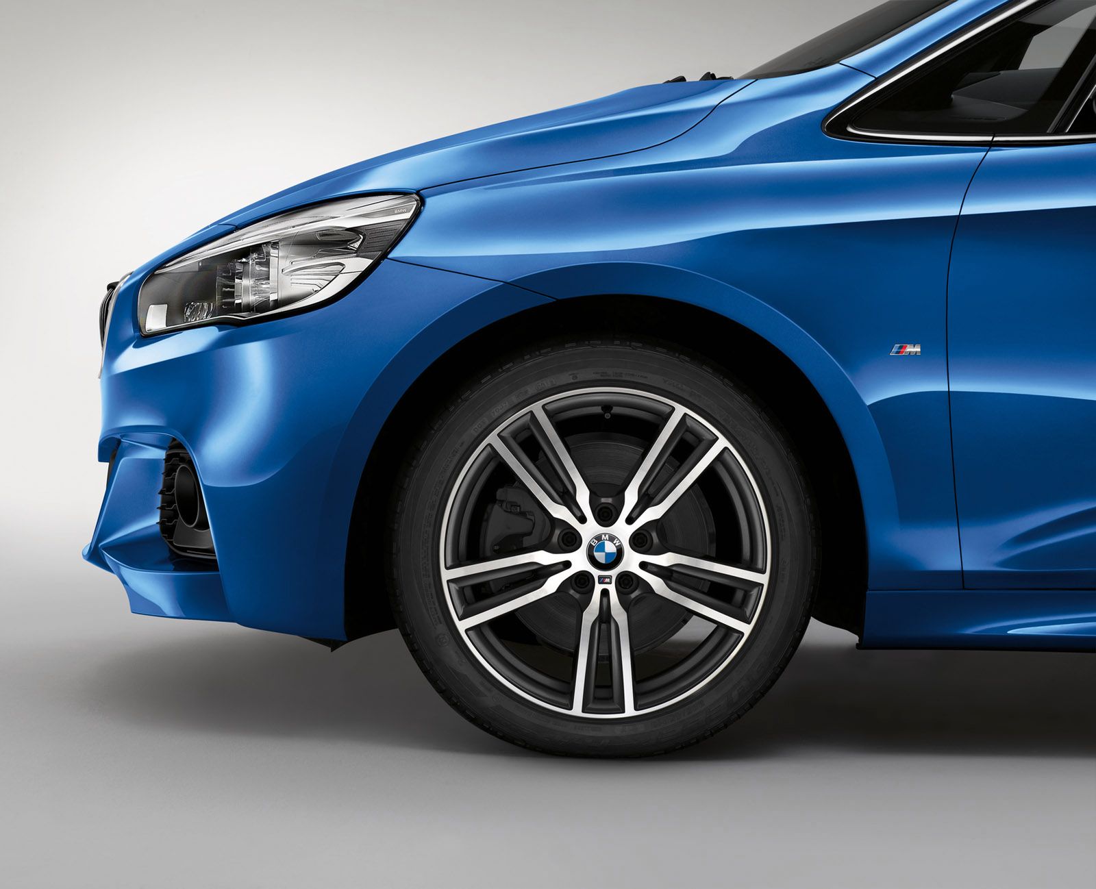 BMW przedstawiło 290 zdjęć z serią 2 Active Tourer [galeria] 88