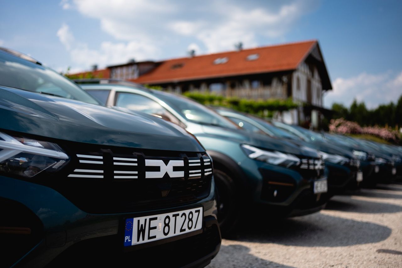 Dacia wprowadza na rynek gamę Extreme. Dla osób, które kupią dacię, ale nie chcą jeździć tanim autem