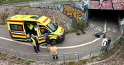 Nastolatkowie na hulajnodze zderzyli się z rowerzystką. Poszkodowana trafiła do szpitala