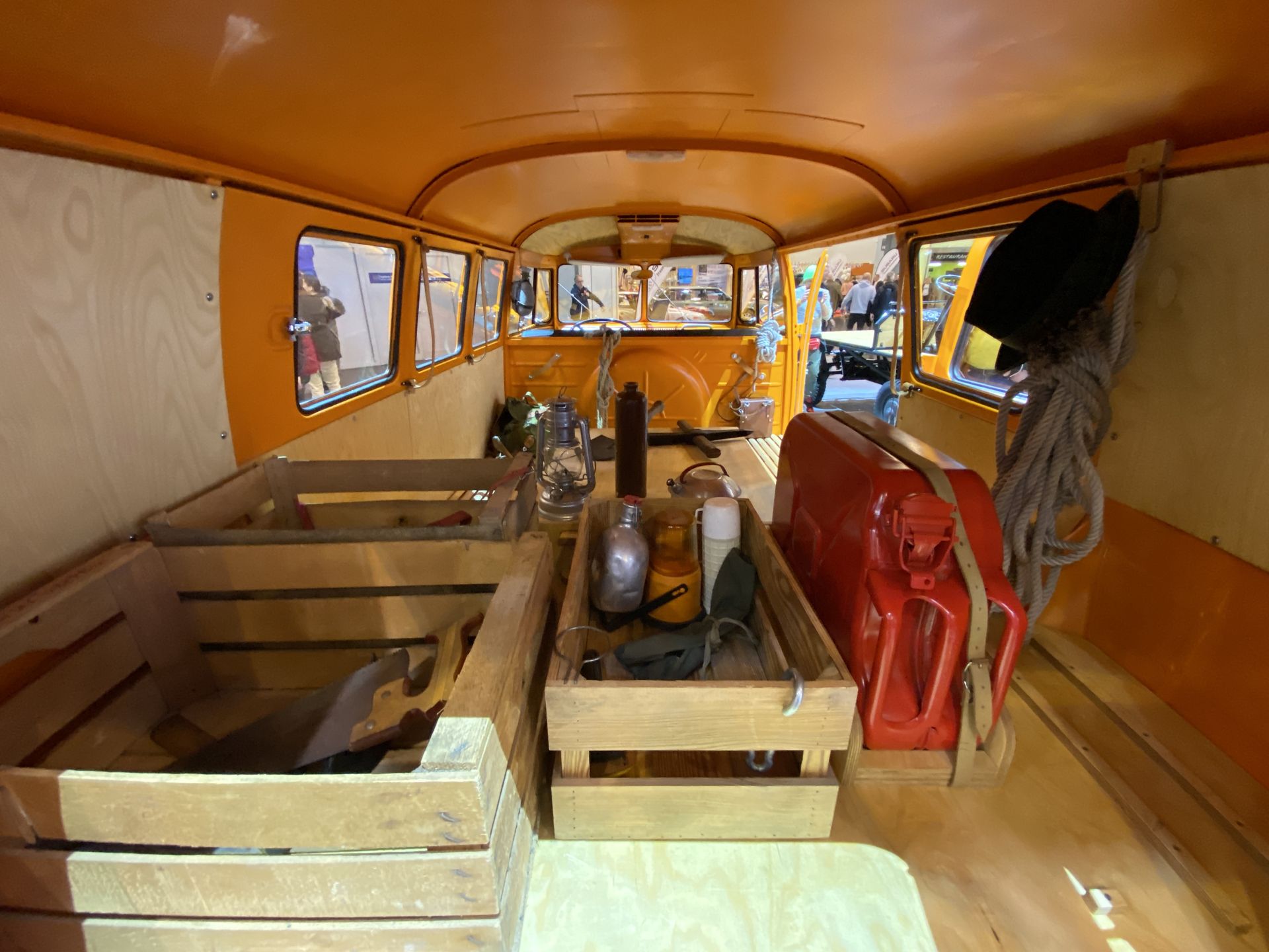 Volkswagen T1 KK Raupenfuchs (1962/68 r.), Techno-Classica Essen