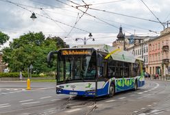 Zakaz takiego używania telefonów w autobusach. Oto co za to grozi