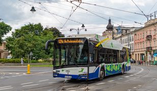 Zakaz takiego używania telefonów w autobusach. Oto co za to grozi