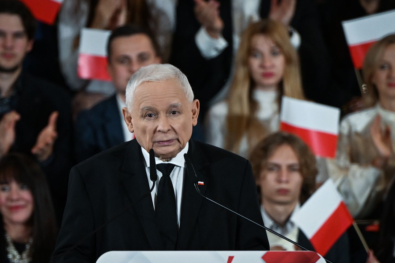 Kaczyński broni Morawieckiego ws. wyborów. Rzuca oskarżeniami