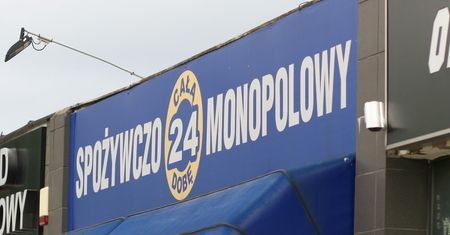 Kraków nie ograniczył handlu alkoholem w nocy. Zaważył jeden głos radnego