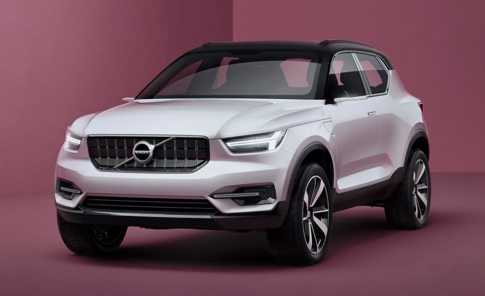 Volvo 40.1 (2016)