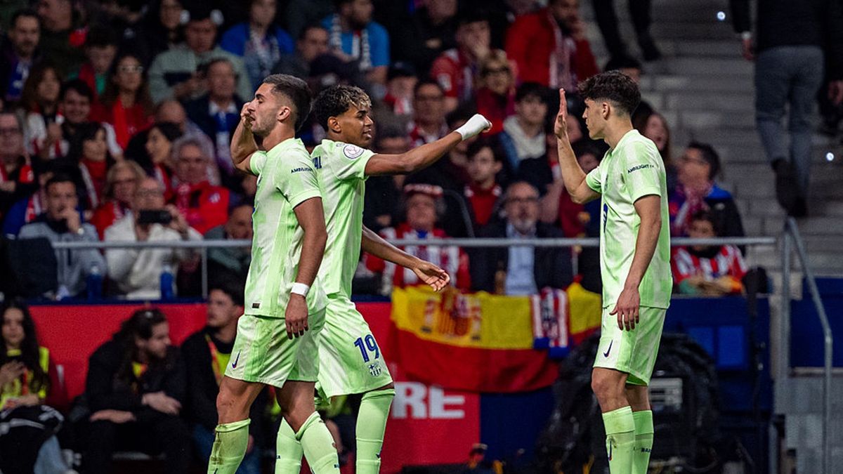 Getty Images / Alberto Gardin/Eurasia Sport Images / Na zdjęciu: piłkarze FC Barcelony