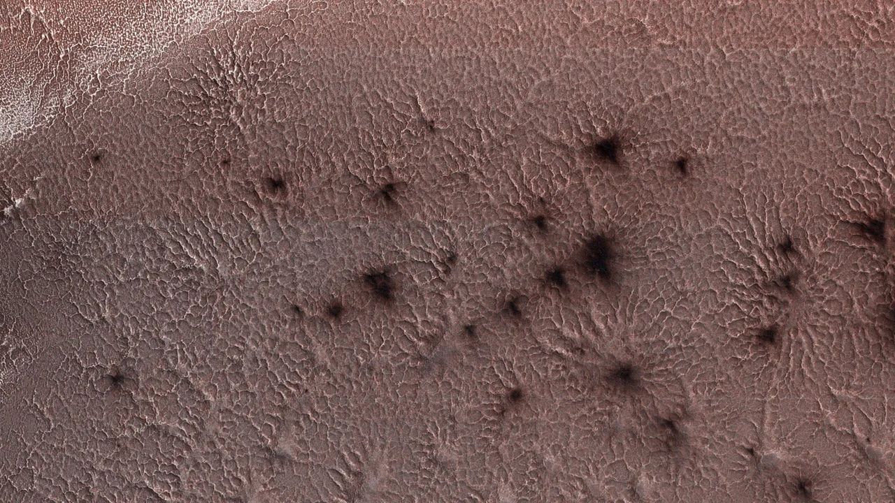 "Spiders" on Mars