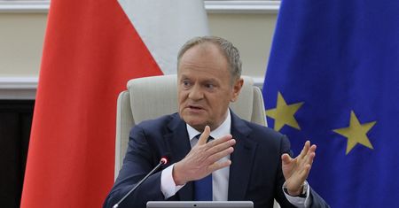 Diesel nawet po 8 zł. Tusk: rozważamy obniżkę VAT