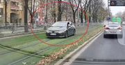 "Nowy tramwaj". Auto jechało po torach. Wszystko się nagrało
