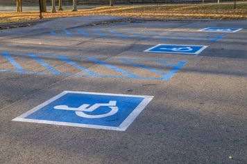 Nowe zasady wydawania kart parkingowych. Zniknąć ma uciążliwy obowiązek