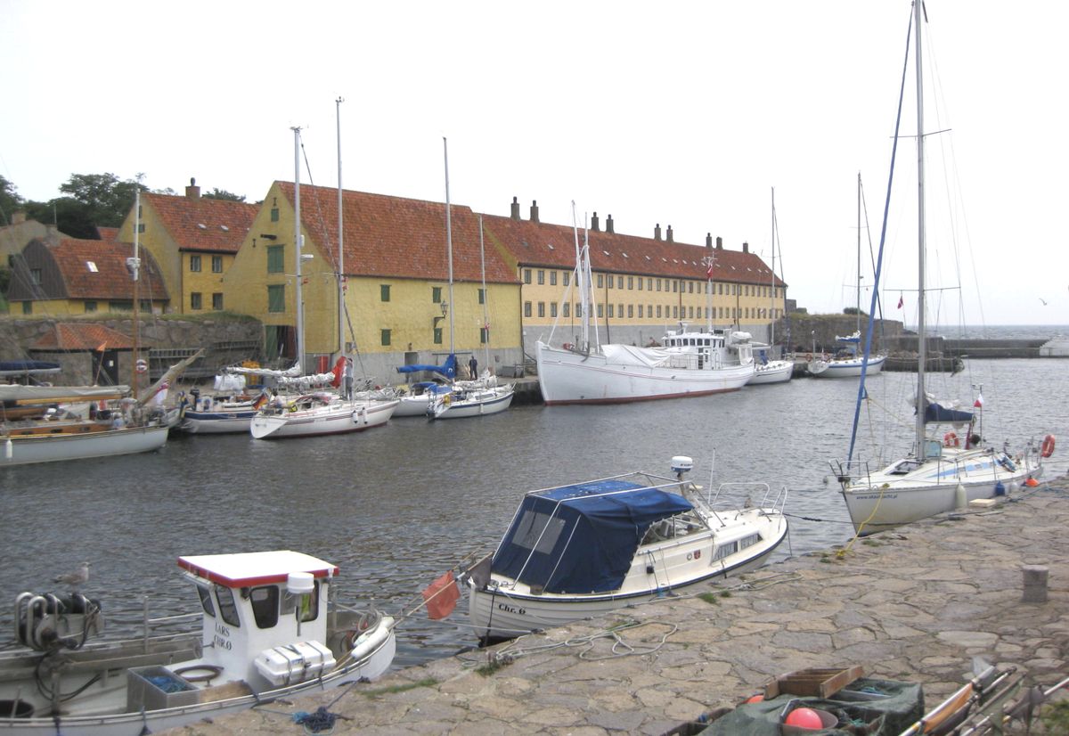 Duńczycy poszukują jachtu, który we wrześniu przybił do przystani na wyspie Christiansö
