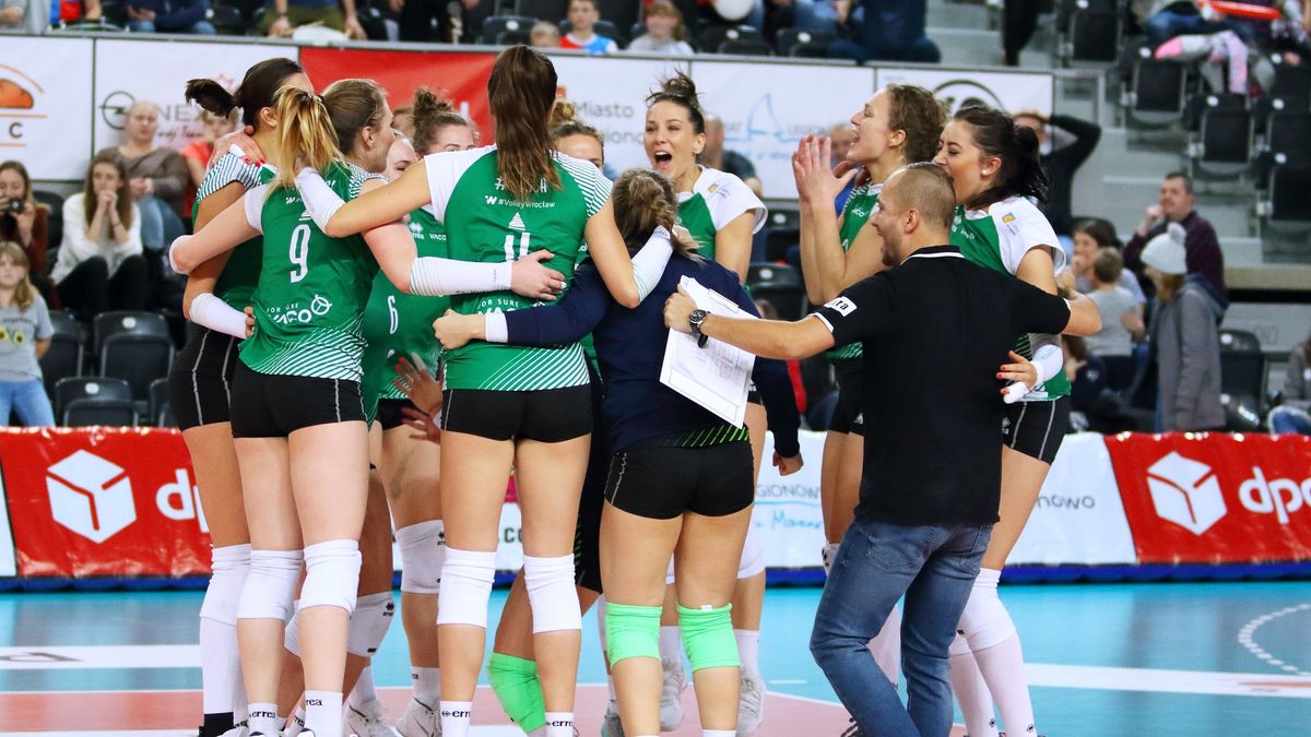 WP SportoweFakty / Justyna Serafin / Na zdjęciu: siatkarki #VolleyWrocław