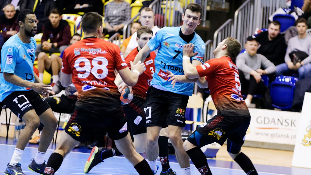 WP SportoweFakty / Michał Mieczkowski / Na zdjęciu: Patryk Pieczonka (w środku)