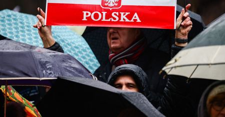 W przededniu kampanii rośnie "męska kontrrewolucja". "Wkurzeni faceci idą jak po swoje"