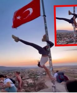 Pole dance na maszcie z flagą Turcji. Wiadomo, co jej grozi