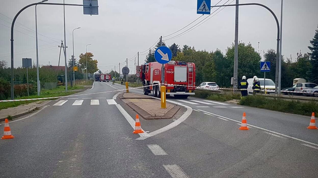 Uszkodzony gazociąg. DK10 zamknięta