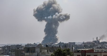 Iran zaatakuje? Francja odradza obywatelom podróże do Izraela