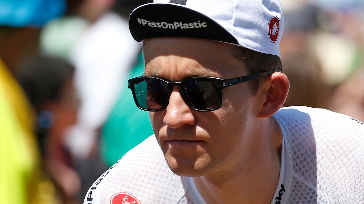Zdjęcie okładkowe artykułu: PAP/EPA / SEBASTIEN NOGIER / Michał Kwiatkowski po jednym z etapów Tour de France 2018.