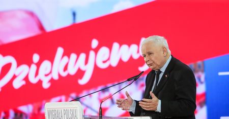 Kaczyński: ludzie są przerażeni, narasta bunt prawicy