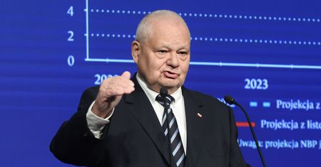 Nad osobami z kredytami w Polsce zbierają się czarne chmury