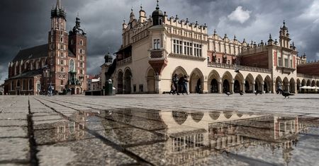 Kraków bez zagranicznych turystów. Problem branży turystycznej, hotelarskiej i eventowej