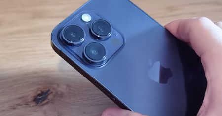 Aktualizacja iOS naprawia błąd aparatu w iPhone 14 Pro. Apple wie, że zepsuło