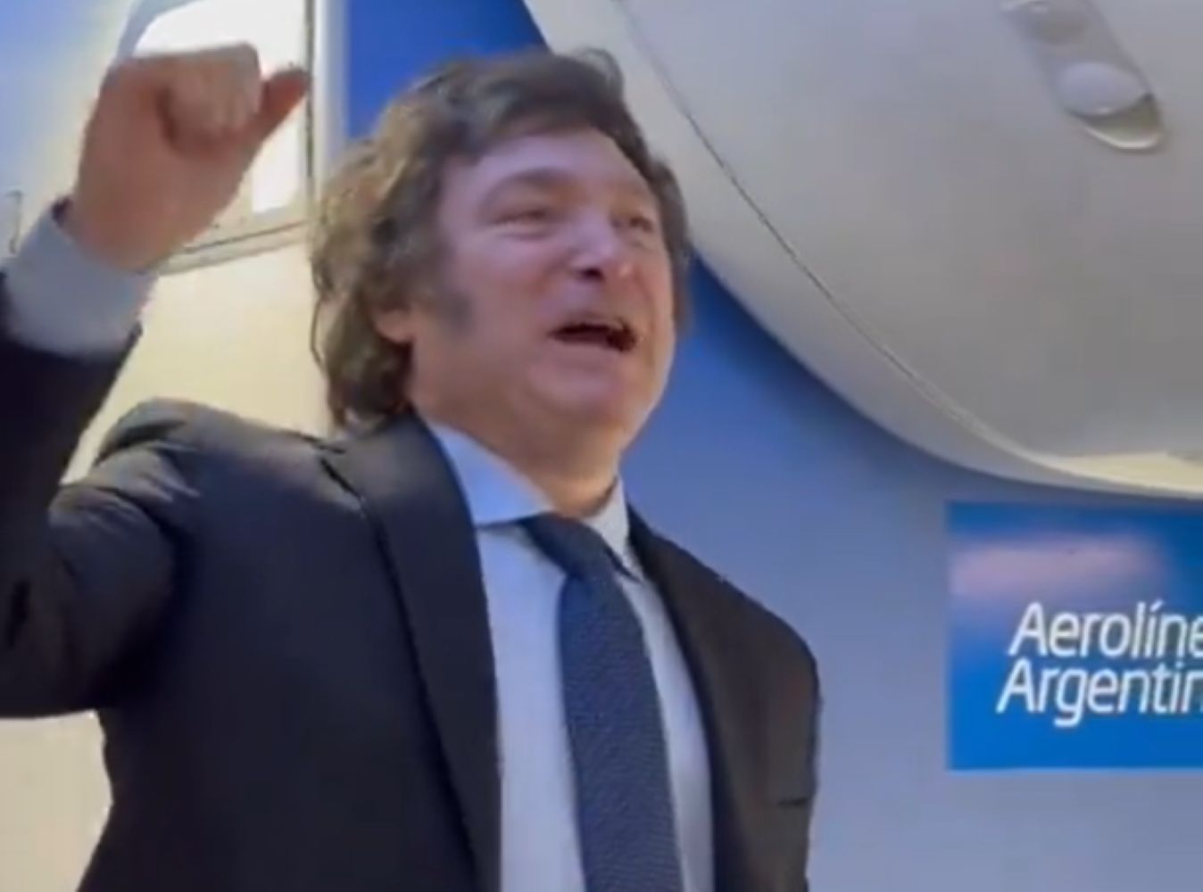 Prezydent Argentyny zaskoczył pasażerów. Zdziwienie w samolocie