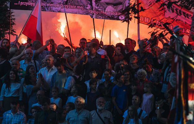 Będzie zawiadomienie do prokuratury ws. poturbowania działaczy KOD na mszy pogrzebowej "Inki"